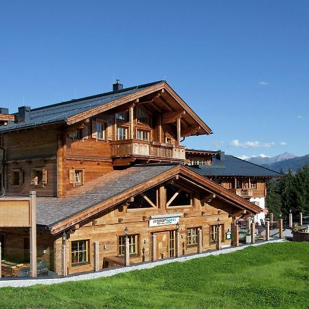 Holiday Home With Snow Covered Views Hollersbach im Pinzgau Esterno foto