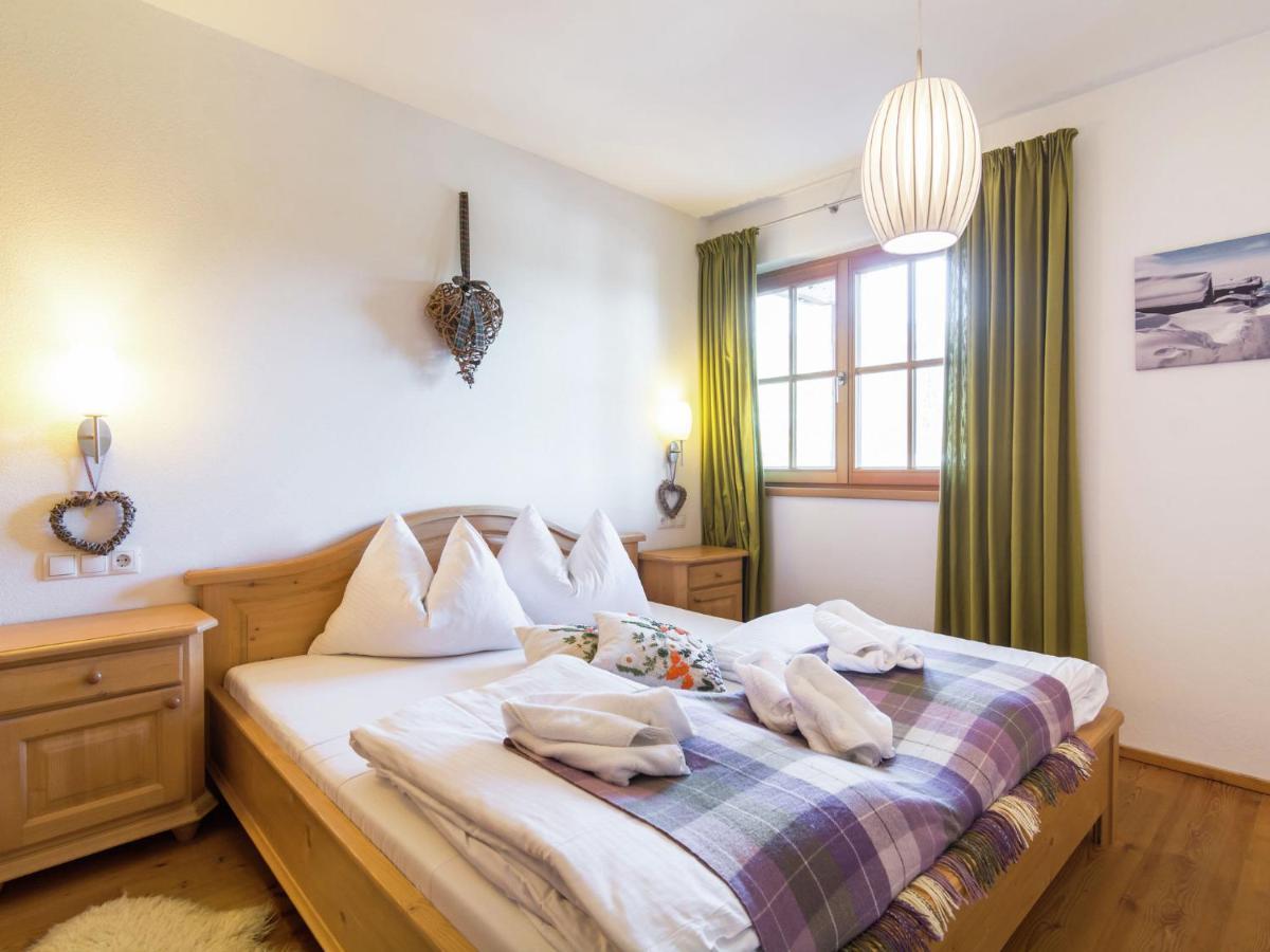 Holiday Home With Snow Covered Views Hollersbach im Pinzgau Esterno foto